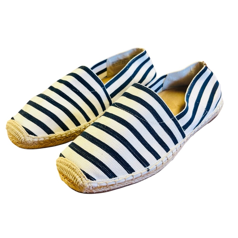 Vionic Navy and White Espadrilles